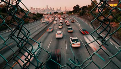 角球防守中吕迪格疑似使用过分力量卡身位，裁判未做判罚